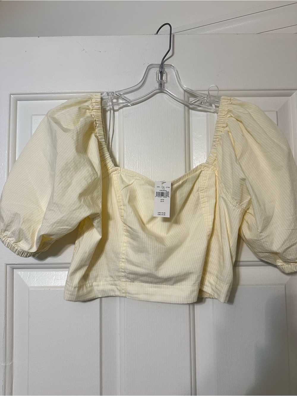 aerie Puff-Sleeve Cropped Top in Light Yellow